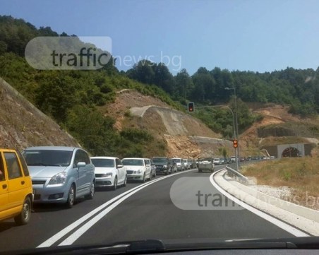 От утре: България затваря границите си за някои страни, сред тях Русия и Китай