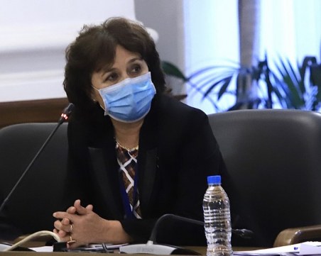 Новата шефка на РЗИ – София хвърли оставка – навършила пенсионна възраст