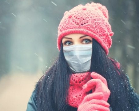 Как да се пазим от COVID-19 през зимата - ЕК представя стратегия