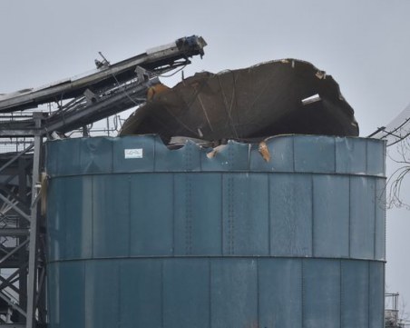 Голяма експлозия край Бристол! Има десетки загинали и ранени