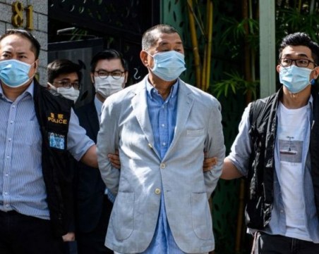 Хонконгският демократичен магнат Джими Лай е задържан за измама