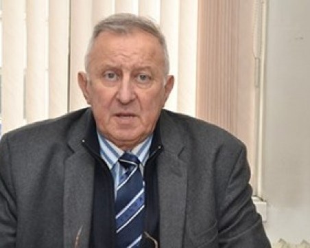 Почина ген. Стоян Топалов