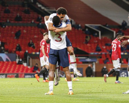 ПСЖ удари Юнайтед, Челси се разправи със Севиля