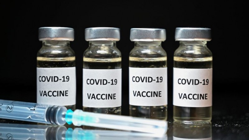 Как ще протече ваксинацията в САЩ, Русия и Великобритания?