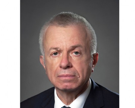 Бивш директор в МВнР е новият секретар на президента