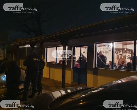 Ударна акция в Столипиново! Разбиха незаконни заведения, пълни с клиенти