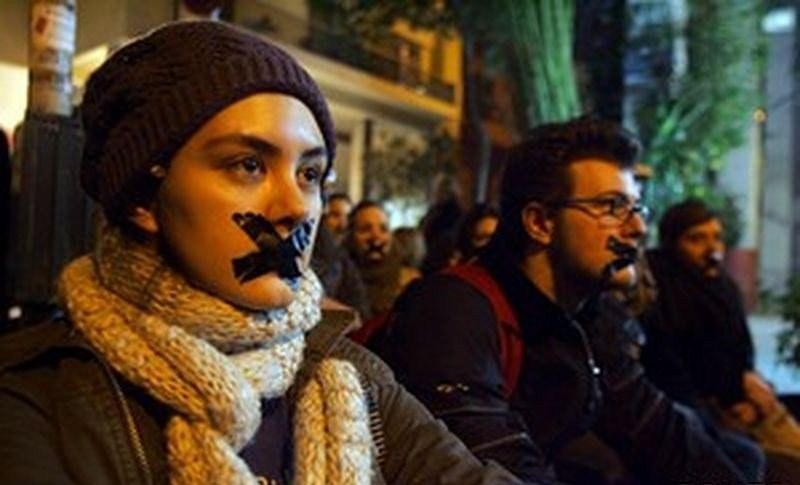 Забраниха масовите събития в Гърция