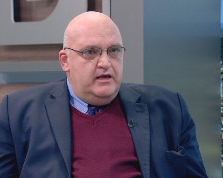 Д-р Брънзалов за ваксините: Не се филмирайте с чипове