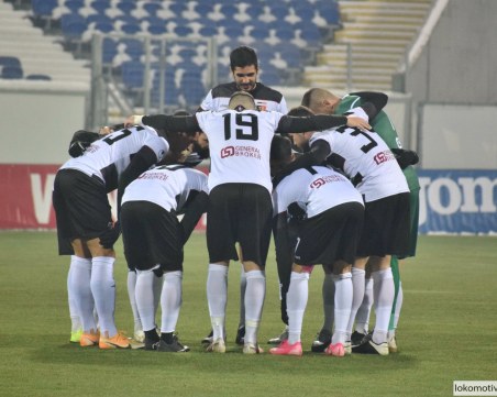 Локо измъкна победата срещу Ботев Враца