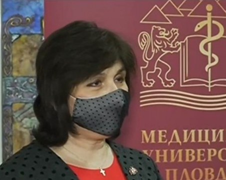 Проф. Мурджева: Надяваме се да се върнем към нормалния живот след ваксинацията срещу COVID-10
