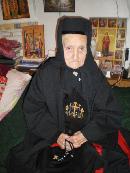 На 100 години: почина най-възрастната монахиня в България