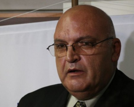 Д-р Брънзалов: Вече имам интерес от пациенти, които искат да бъдат ваксинирани