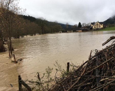 Екстремно време на много места в Европа, идва и към България