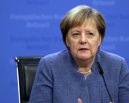 Меркел: Няма да издържим тази зима без допълнителни мерки