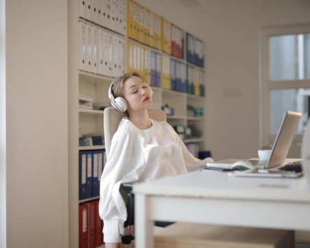 Защо ни се спи, когато вали дъжд?