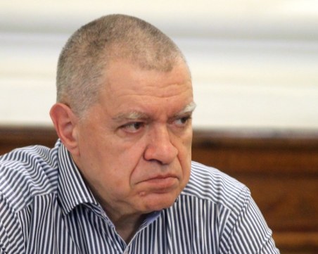 Преболедували COVID-19 ще правят изборните секции в болниците