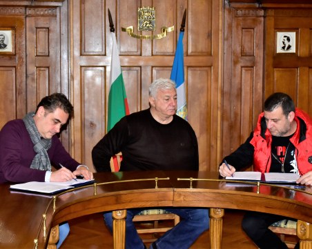 Илиян Филипов: В рамките на една календарна година ще успеем да довършим стадиона, за да може Ботев да играе на него