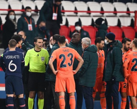 Прекратиха мач в Шампионската лига заради расизъм