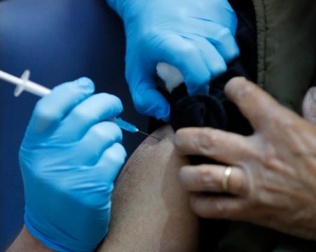 Ако имате сериозни алергии, не се ваксинирайте срещу COVID-19