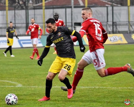 Ботев с тежко гостуване на Берое