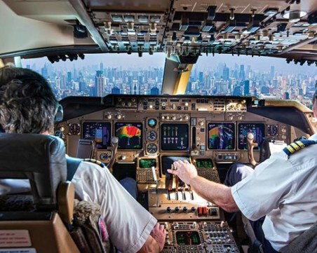 Памперси за пилотите с чартърни полети до високорискови дестинации с COVID-19