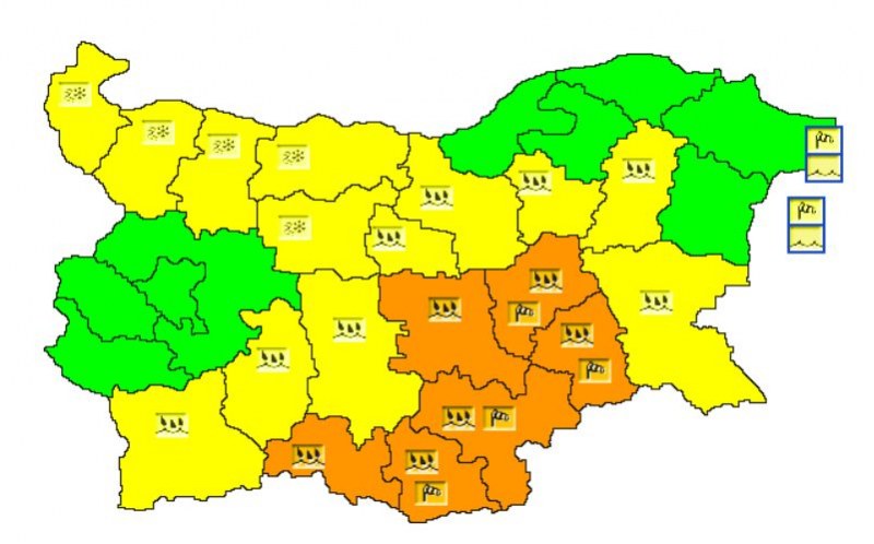 Оранжев и жълт код за Южна България за обилни валежи днес