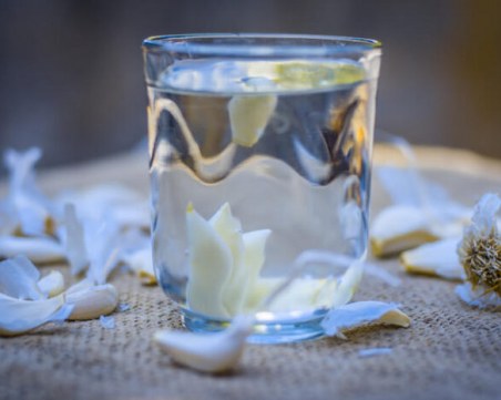 Чеснова вода - най-мощният убиец на вирусите