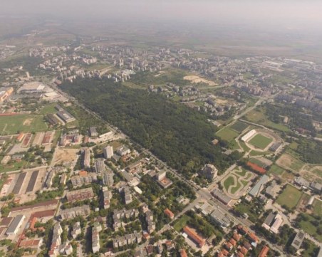 Ще станат ли казармите на Гладно поле мегапарк? Решават кои предложения да вкарат в новия ОУП