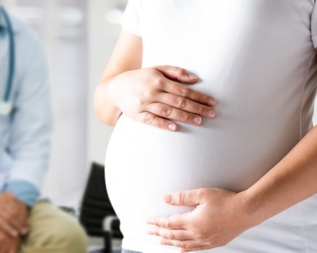 Бременните боледуват по-тежко от COVID-19 през втория и третия триместър