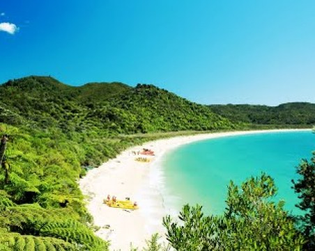 На този ден: Абел Тасман открива Нова Зеландия, започва Символичната война