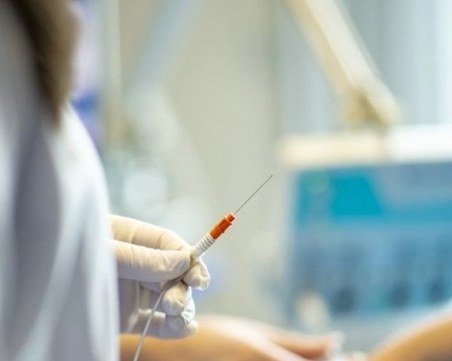 Страдащи от мускулна атрофия искат достъп до животоспасяващо лекарство