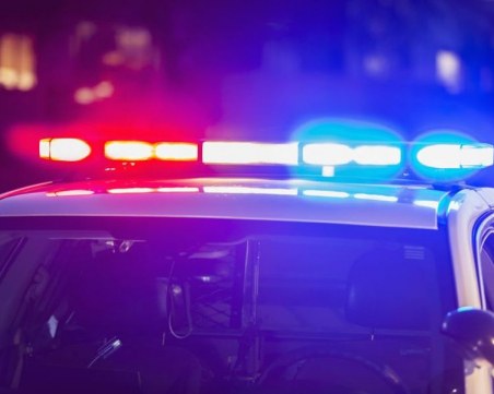 Въоръжена жена нахлу в супермаркет в София, насочи пистолет към касиерка