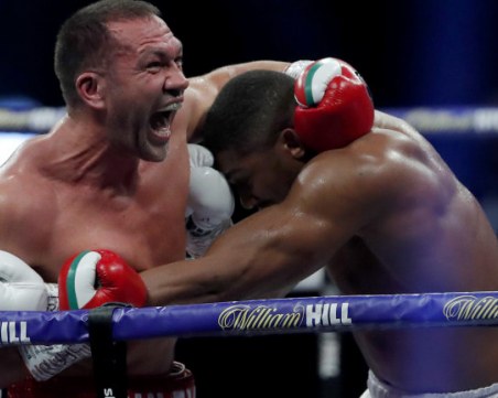 Бивш световен шампион: Кобрата прегоря психически, не беше концентриран