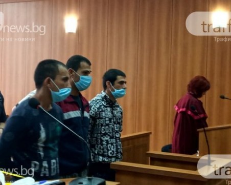 Един от нападателите на баба Атанаска: Невинни сме, много ни биха! Натикаха ми пистолет в устата