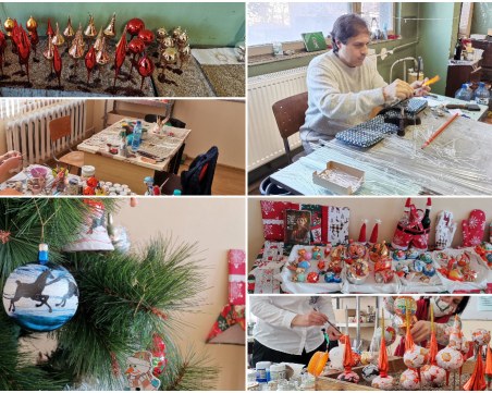 Стотици коледни играчки от стъкло радват хората в Пловдив и тази година