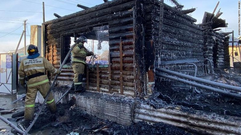 11 души са загинали при пожар в старчески дом в Русия
