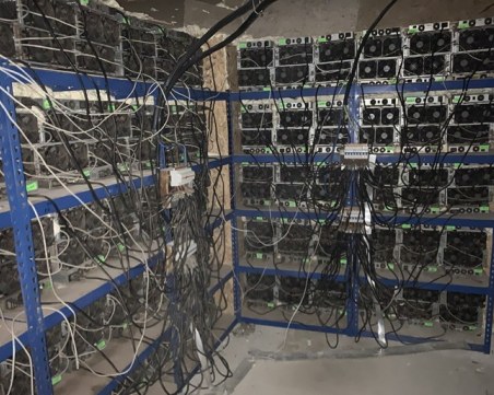 Син на транспортен бос от Пловдив намесен в аферата за най-голямата кражба на ток заради биткойниТКЗС-то, където