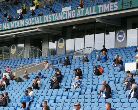 Спряха публиката на стадионите в Лондон