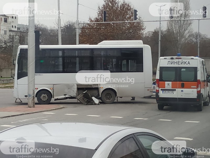 Линейка и автобус се блъснаха на Цариградско шосе