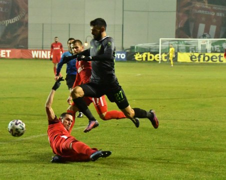 Берое отговори на Царско село: Изхвърлихме Стойне Манолов от стадиона