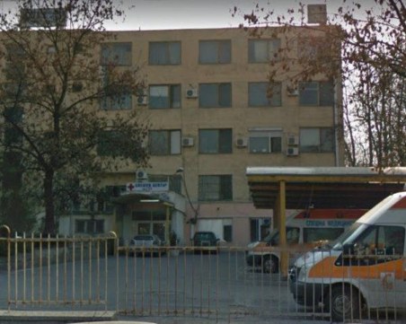 Затварят три отделения в ямболската болница заради пациенти с COVID-19
