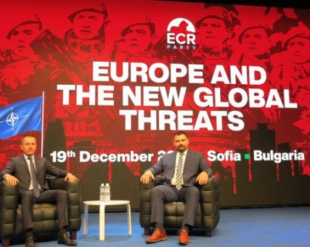 Джамбазки: Фабрики за фалшиви новини водят информационна война срещу България заради Северна Македония