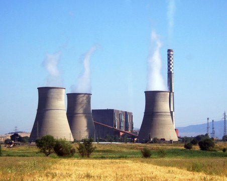 Спукана тръба извади от строя блок на ТЕЦ 