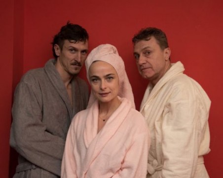 Йоана Буковска, Димо Алексиев и Емил Марков забъркват забавен любовен триъгълник в Пловдив