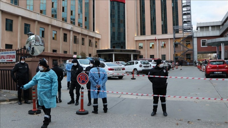 Осем души загинаха при взрив на кислороден апарат в болница в Турция