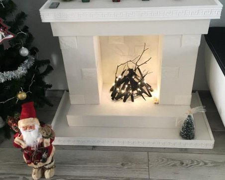 Направи си сам: Камина от кашони до елхата