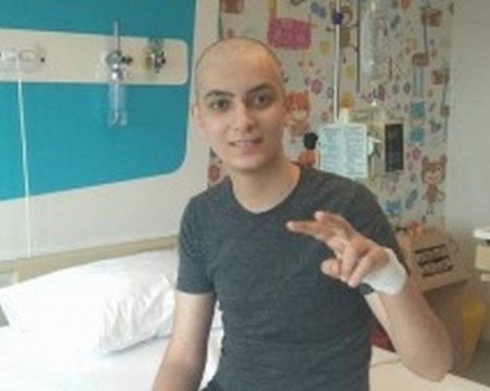 20-годишният Георги от Пловдив се нуждае спешно от 70 000 лева за трансплантация в Турция