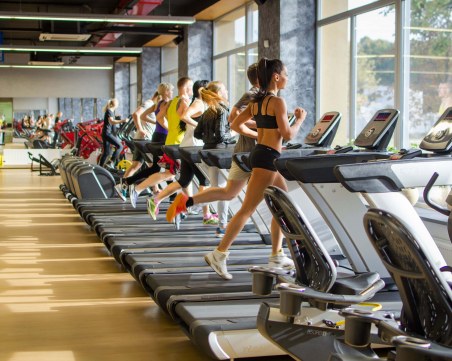 Фитнеси предлагат рехабилитация за преболедували COVID-19 в Русия