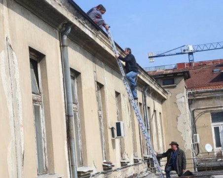 Сградите на 50 институции реновирани с 9 млн. лв. през 2020 г.