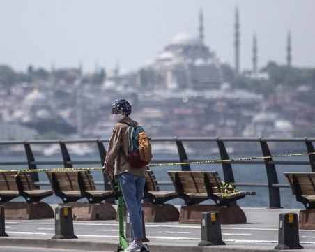 Нови мерки в Турция! Забраниха всички новогодишни програми в хотелите